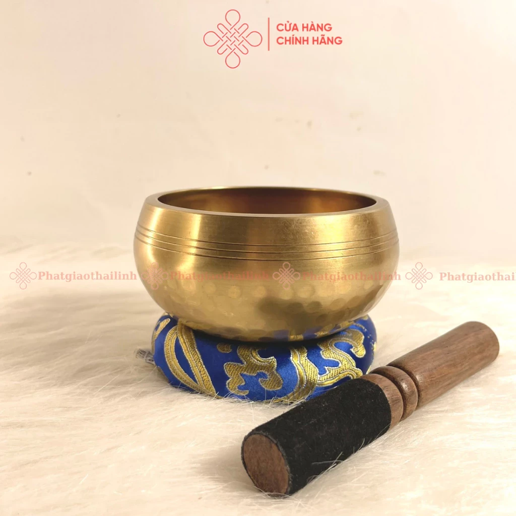 Chuông Xoay Nepal Họa Tiết Dập Lỗ Kèm Dùi Da - Cửa Hàng Phật Giáo Thái Linh
